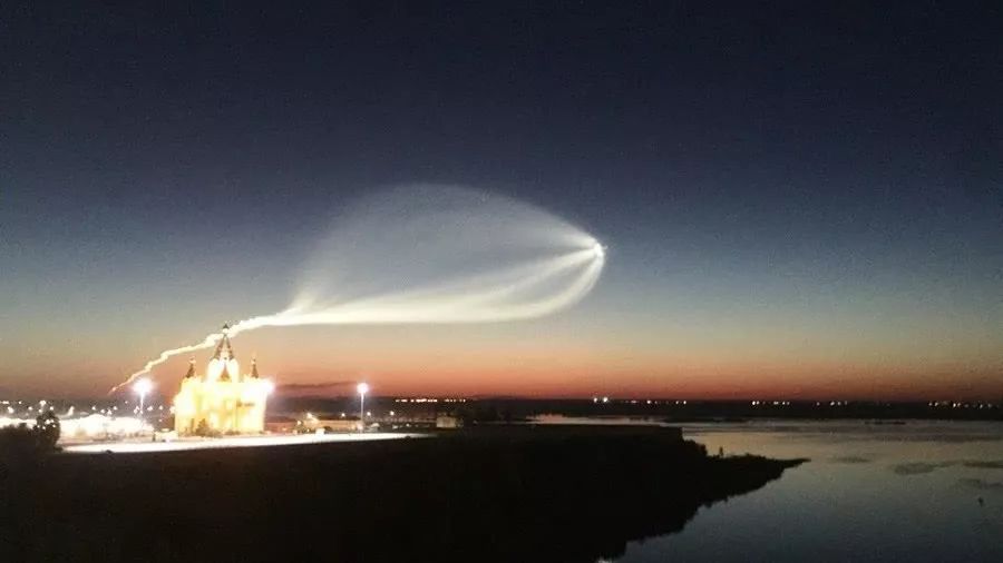 UFO驚現(xiàn)在俄羅斯世界杯 難道外星人也喜歡足球
